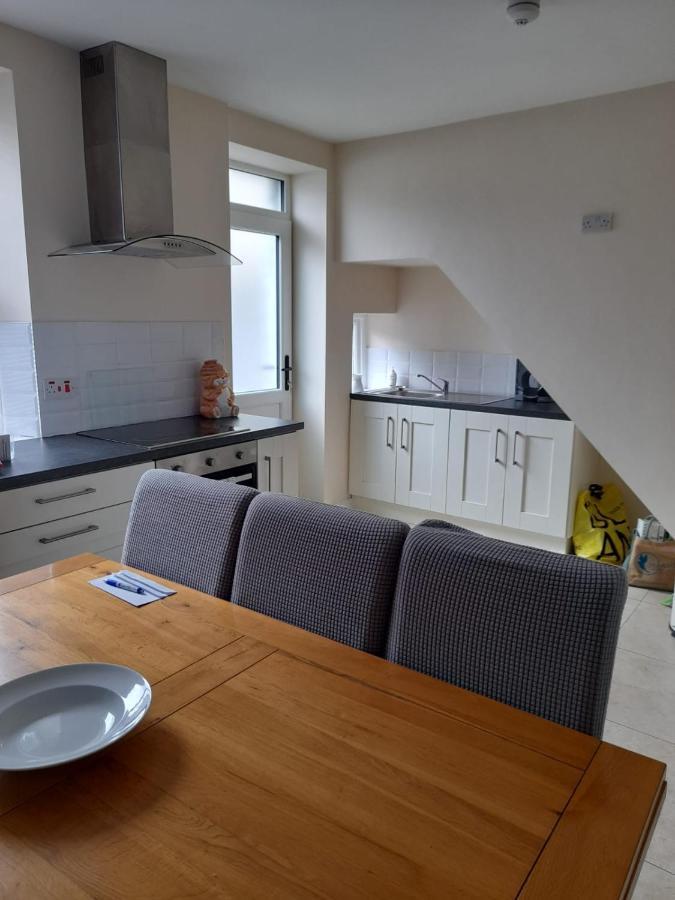 BessbrookCollege Square, Terrace Houseアパートメント エクステリア 写真